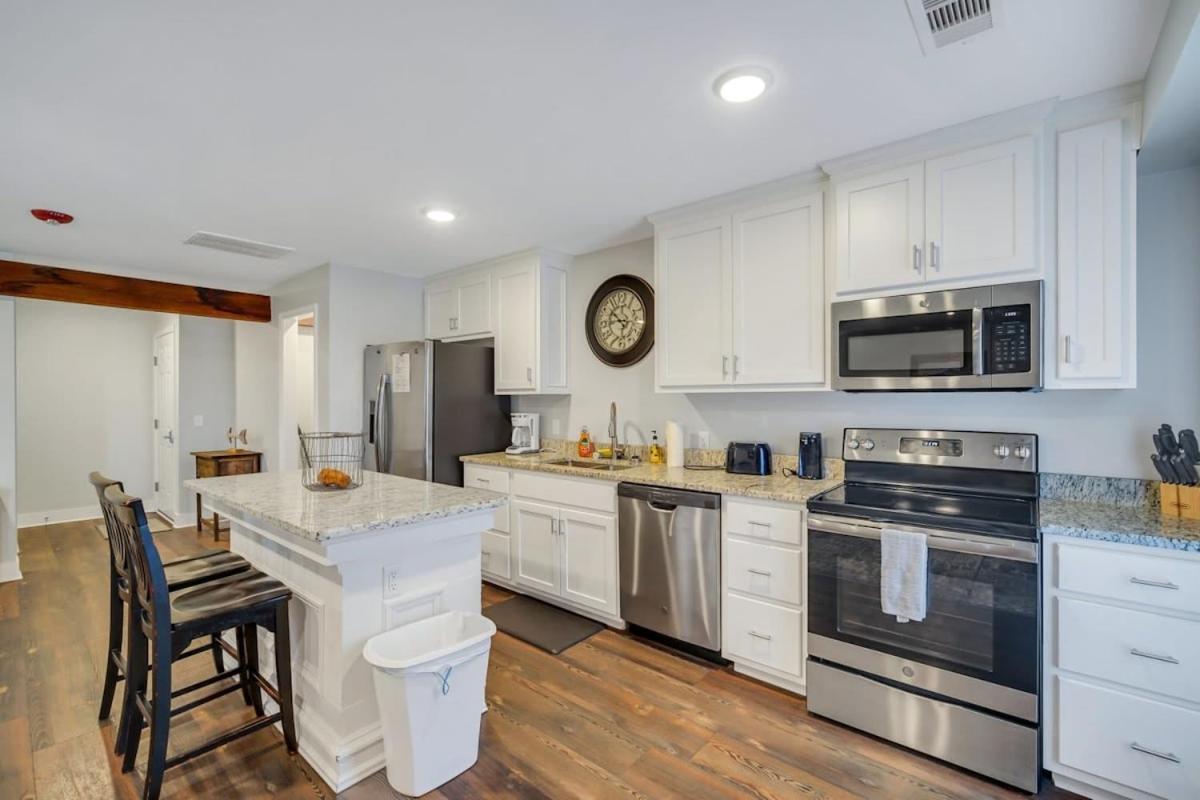 Eagle Exec Loft In Downtown Statesboro Appartement Buitenkant foto